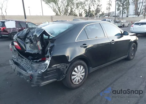 2007 Toyota Camry Le z USA, uszkodzony, nr VIN 4T1BE46K87U526191